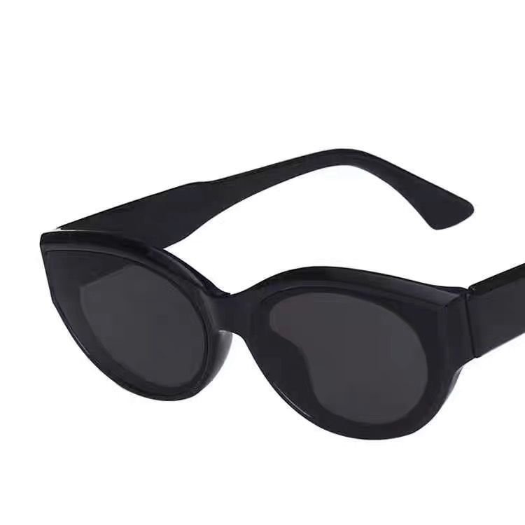 Retro European & American Cat-Eye Oval Sunglasses | High-End Women's UV400 Summer Sun Protection Eyewear O1CN01ywGnpP1qSlHPEumjC 2211824725495 0 Cib